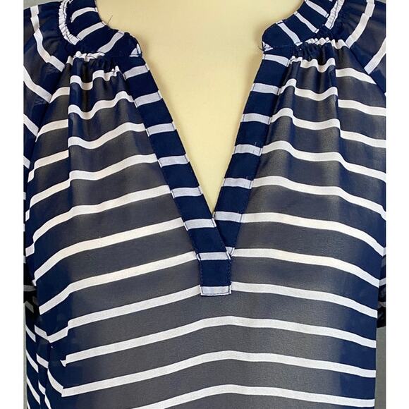a.n.a A New Approach Blouse V Neck Short Sleeve Blue Stripe Small Sheer - Picture 5 of 7